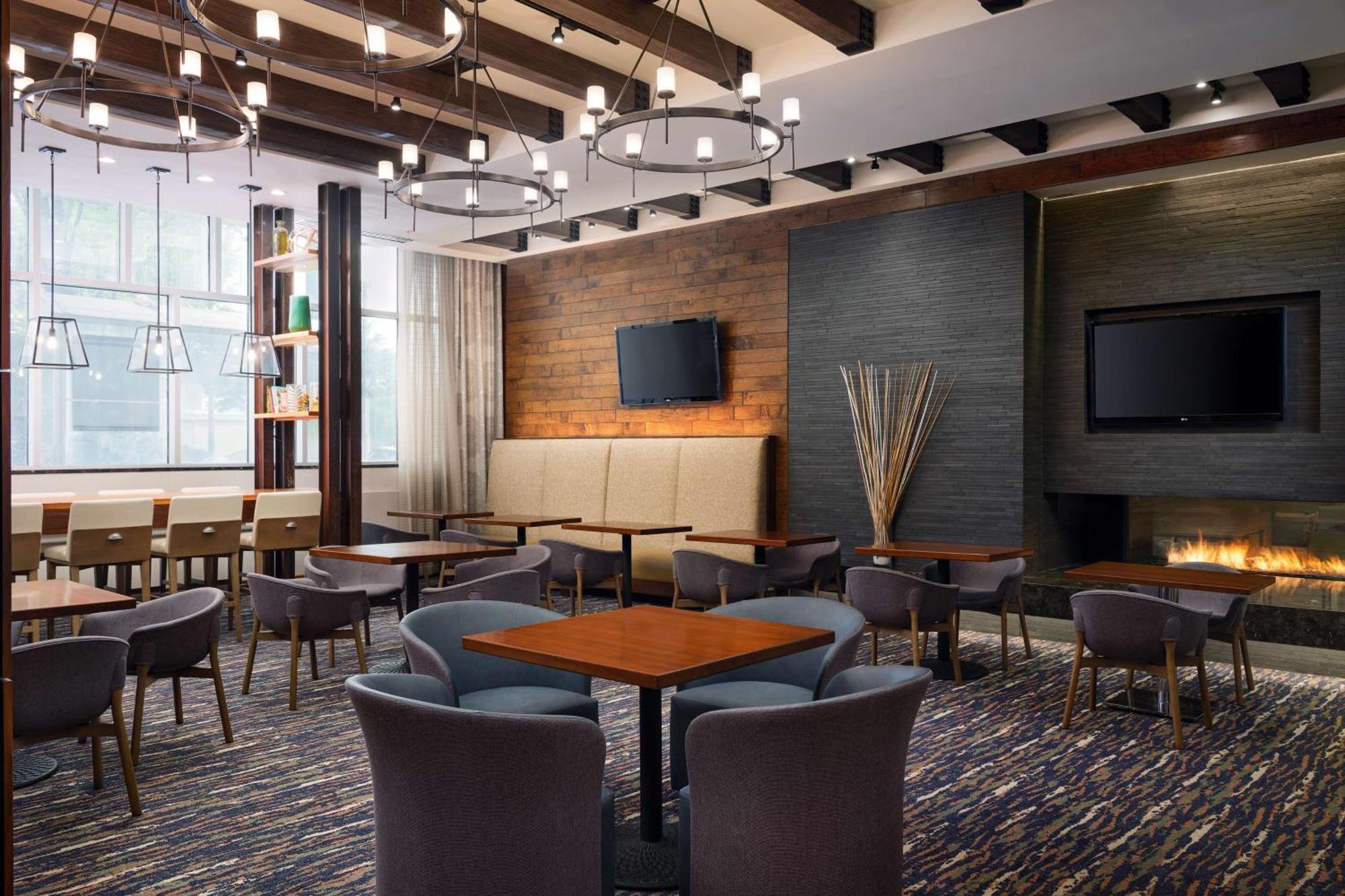 Hampton Inn & Suites Atlanta-Midtown, Ga Exterior foto